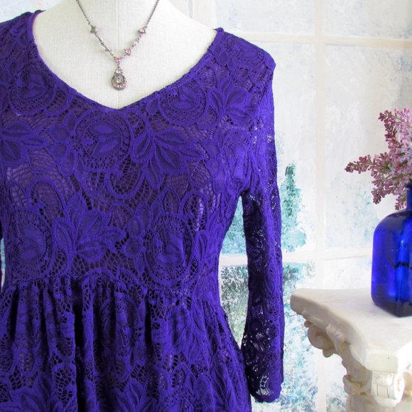 PURPLE LACE DRESS, EMPIRE WAIST, M, LINED w 3/4 SLEEVES, DRESSY PARTY, CHURCH - Picture 5 of 7